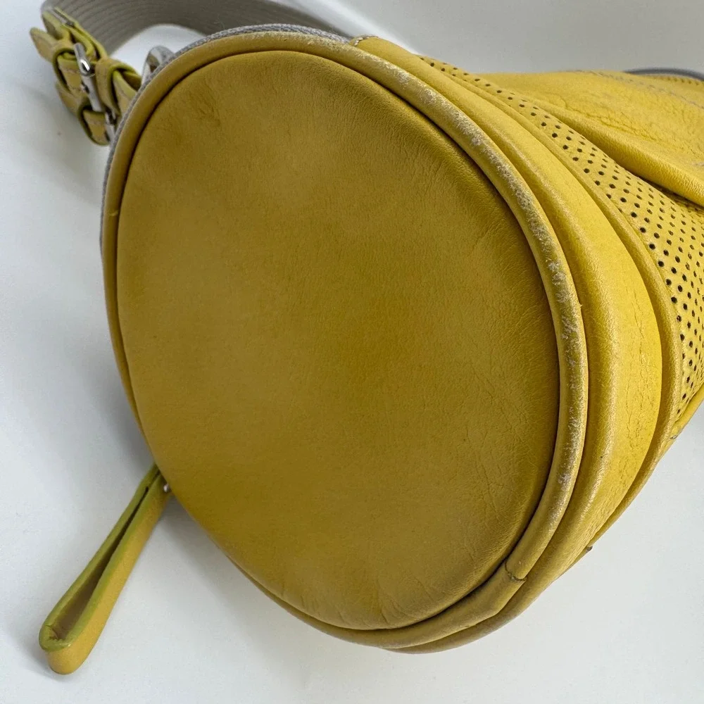 Vintage Kenneth Cole Reaction Mustard Yellow Leather Barrel Shoulder Bag Purse